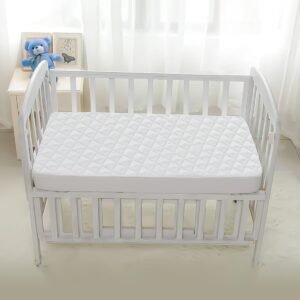 Capa de Colchão Impermeável Matelada para Berço Padrão Americano Anti Xixi Bebe Branco
