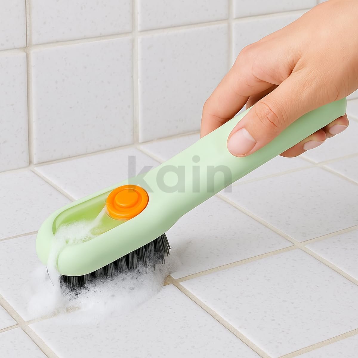 Kit 2 Escovas de Limpeza Multiuso com Dispenser de Sabão – Práticas para Cozinha, Banheiro, Piso, Azulejos, Sapatos – Mais Eficiência, Menos Desperdício - Imagem 2