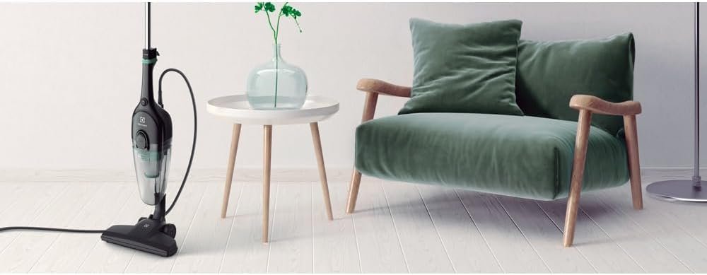 Aspirador pó vertical com fio portátil de mão 2 em 1 1100W cabo 5m capacidade 1,2L filtro HEPA Electrolux STK12 preto 127v - Imagem 5