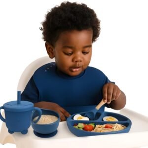 Kit Introdução Alimentar Bebê 8 Peças 100% Silicone Antitóxico Premium, Prato + Bowl Babador Copo + + 2 Talheres Ponta Silicone Cabo de Madeira + + Tampa com Canudo + 2 Talheres (AZUL ESCURO)