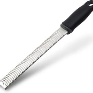 Ralador de Aço Inoxidável com Cabo Ergonômico Emborrachado Prático para Ralar Alimentos Diversos Produto Leve Prático e Fácil de Manusear Premium