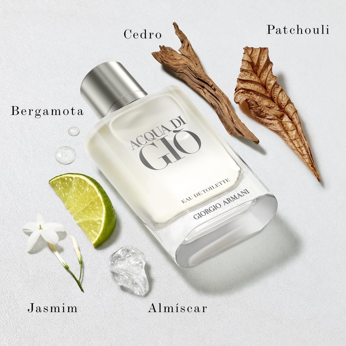Armani Beauty, Acqua di Giò Eau de Toilette, Giorgio Armani, Perfume Masculino Refilável, Fragrância Cítrica, Aquática e Fresca com Notas de Bergamota, Cedro, Patchouli, Jasmim e Almíscar - Imagem 3