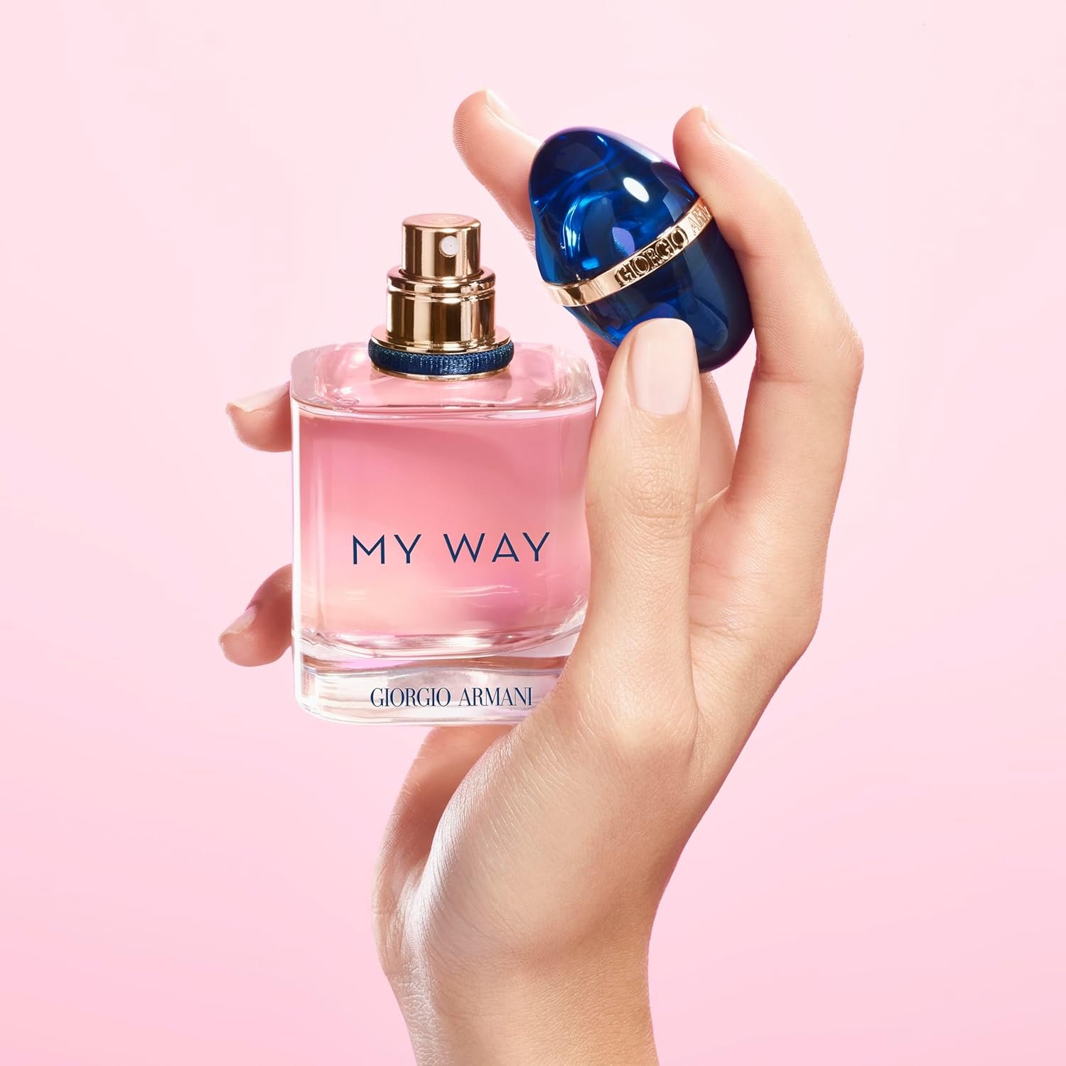 Armani Beauty, My Way Eau de Parfum, 30ml, Giorgio Armani Perfume Feminino Refilável, Floral Amadeirado, Fragrância com Notas de Bergamota, Flor de Laranjeira e Baunilha - Imagem 4